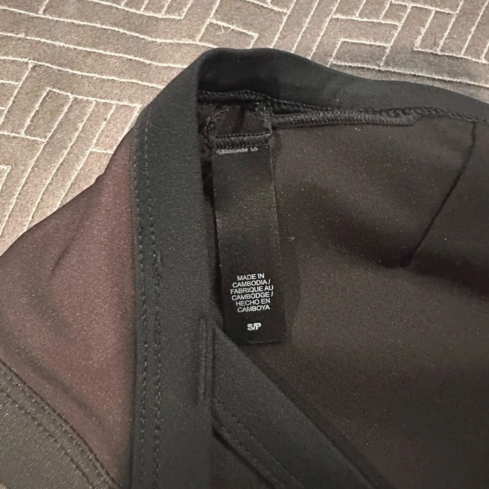 Hurley Black and Orange Bikini Top with Racerback - Picture 3 of 3